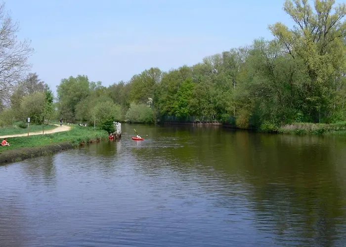 Kastaniengruen 度假居 *